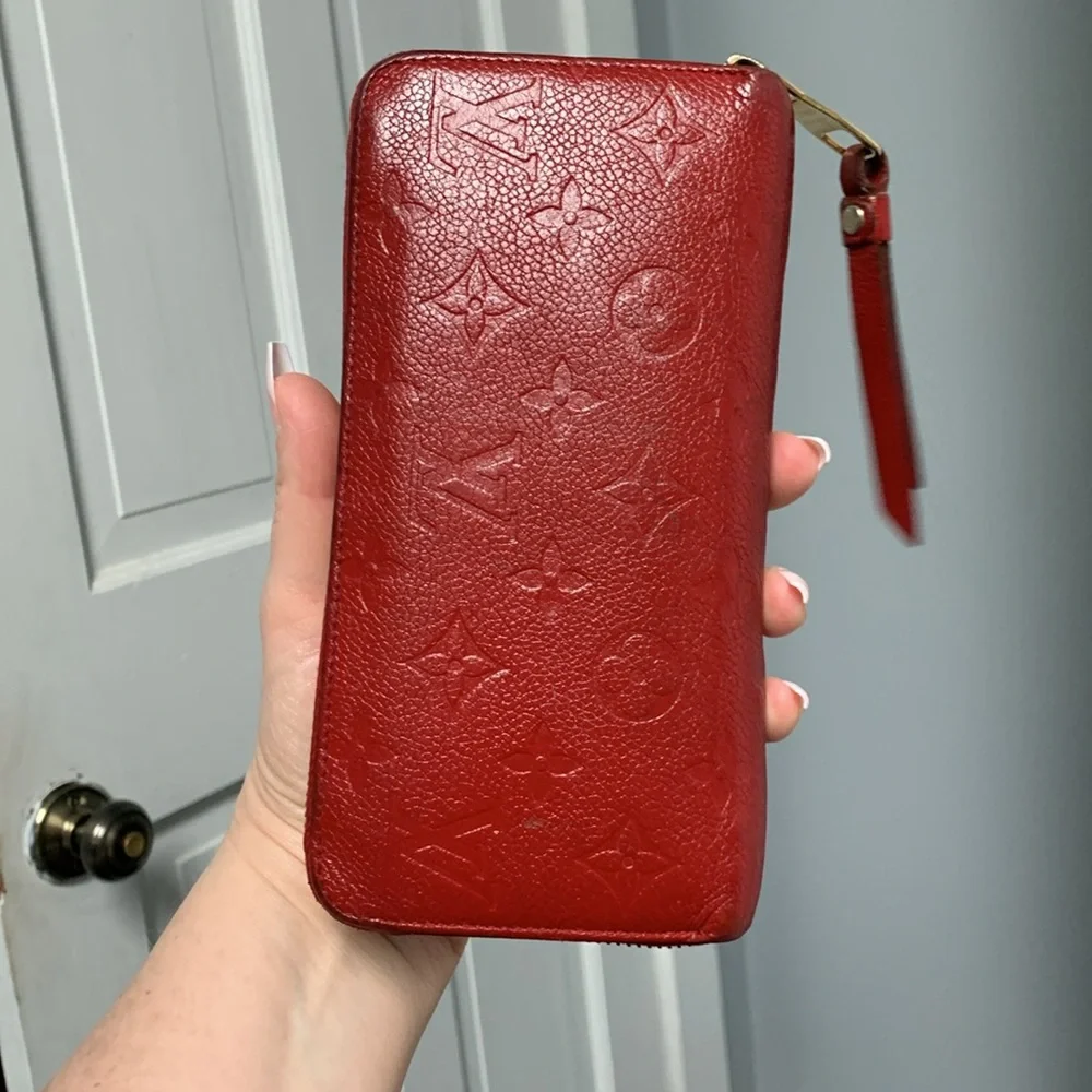 2015 authentic Louis Vuitton red empreinte leather zippy